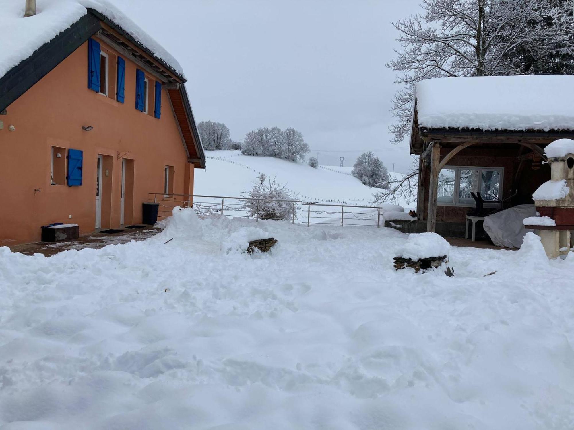 Le Moulin Des Oyes Acomodação com café da manhã Censeau Exterior foto